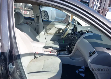 2010 Toyota Corolla Le z USA, uszkodzony, nr VIN 1NXBU4EEXAZ320439